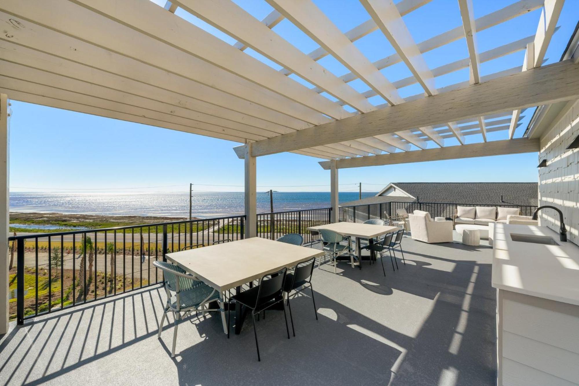 The Ricks Carlton By Pristine Properties Vacation Rentals Mexico Beach Exterior photo