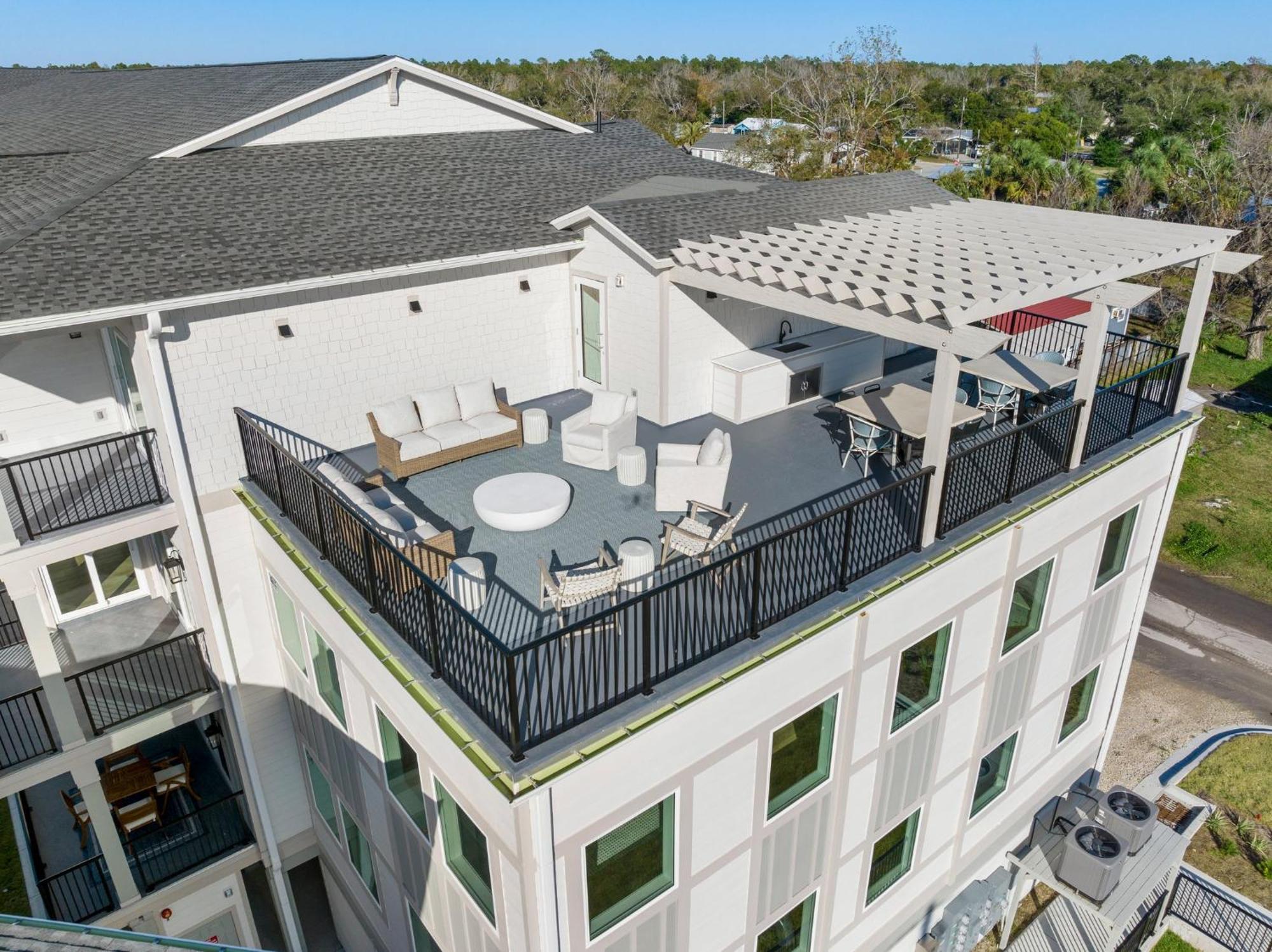 The Ricks Carlton By Pristine Properties Vacation Rentals Mexico Beach Exterior photo